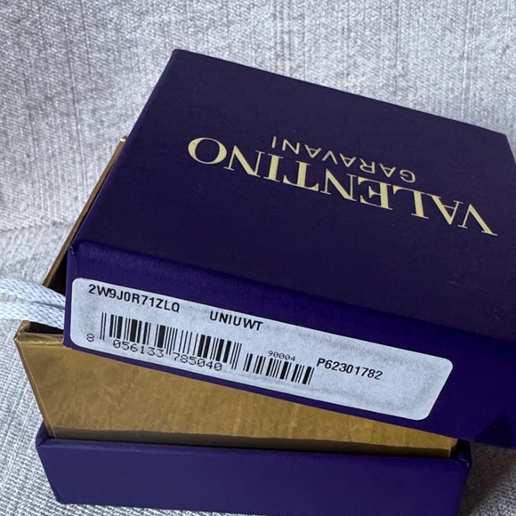 Valentino Garavani Amethyst-Toned Necklace - Picture 14 of 14